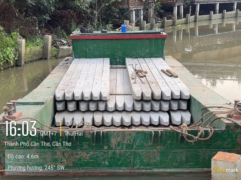 Phân phối Sỉ & Lẻ cọc bê tông đúc sẵn